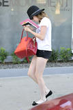 th_66647_Preppie_Emma_Roberts_at_Benjamin_salon_42_122_524lo.jpg
