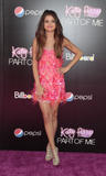 th_16724_Selena_Gomez_Katy_Perry_Part_of_me_Premiere_in_Hollywood_June_26_2012_093_122_58lo.jpg